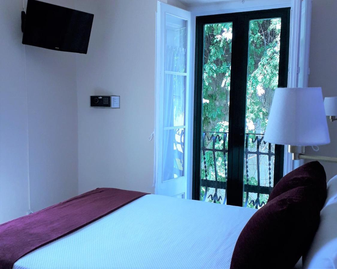 Hotel Noucentista Сиджес Экстерьер фото