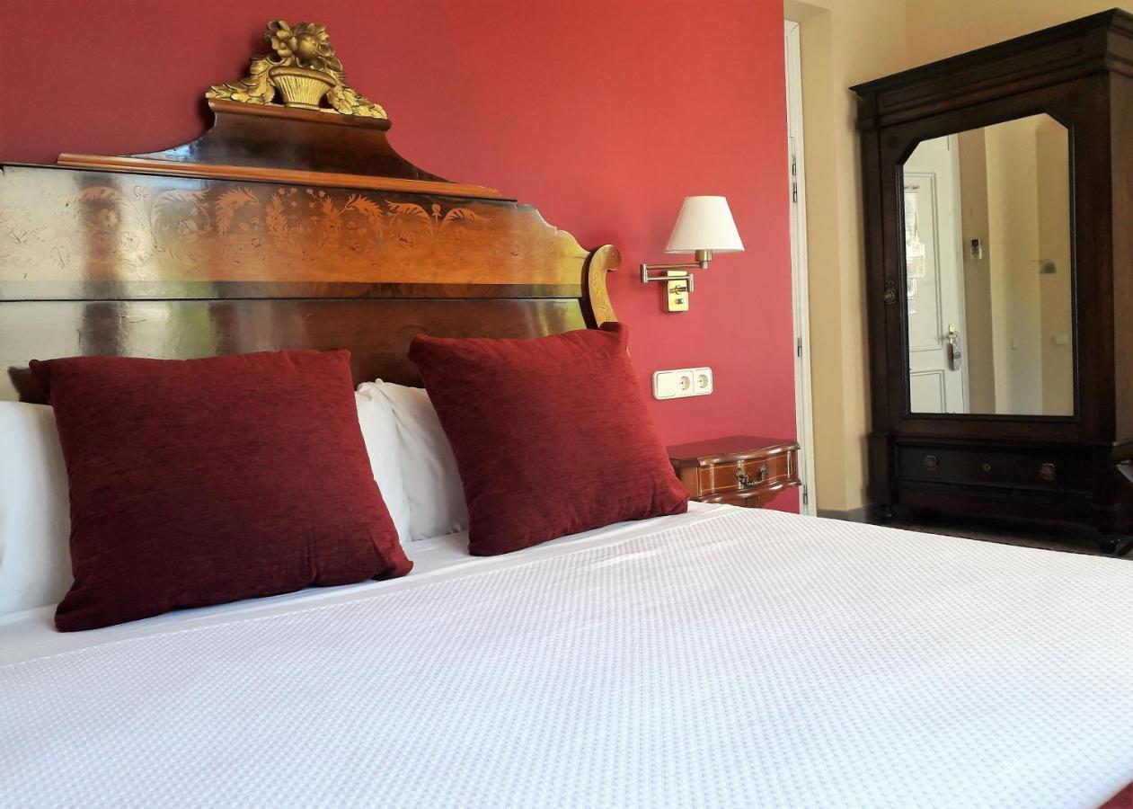 Hotel Noucentista Сиджес Экстерьер фото