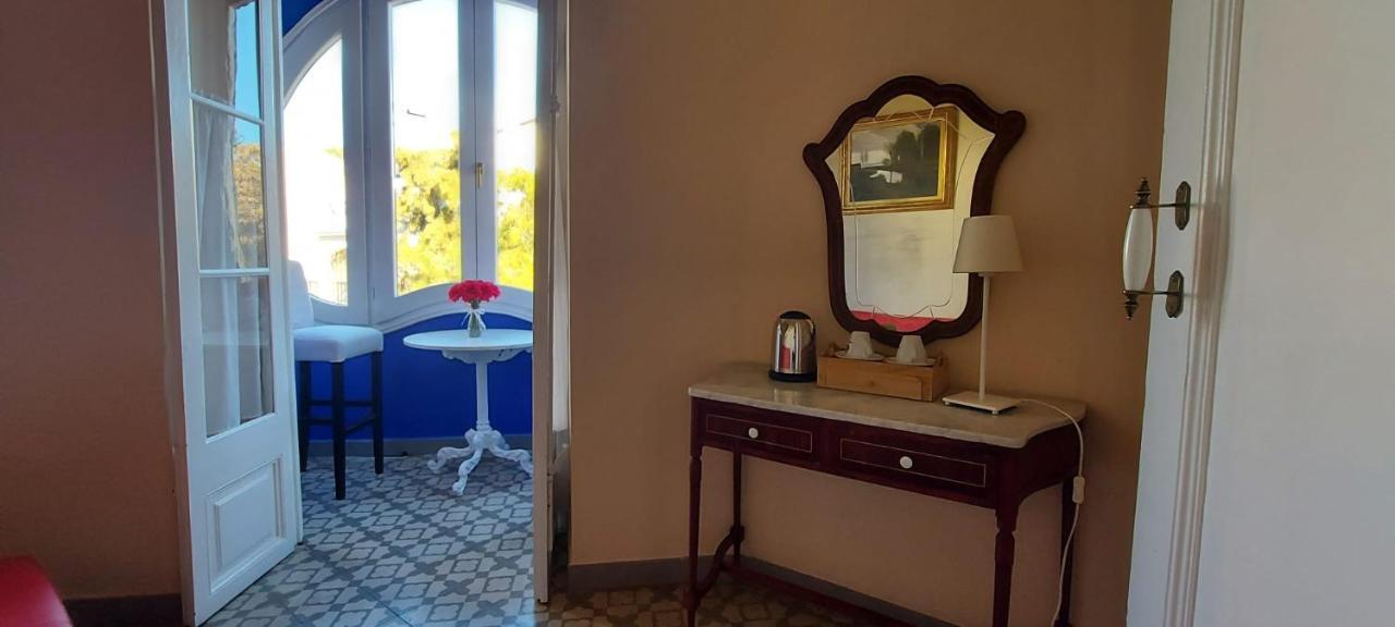 Hotel Noucentista Сиджес Экстерьер фото