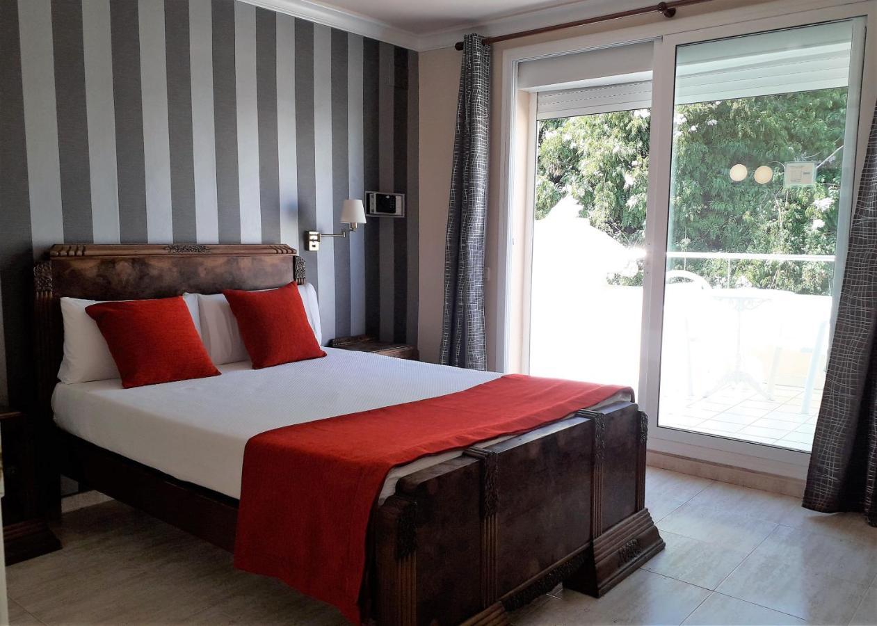 Hotel Noucentista Сиджес Экстерьер фото