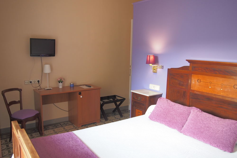 Hotel Noucentista Сиджес Экстерьер фото